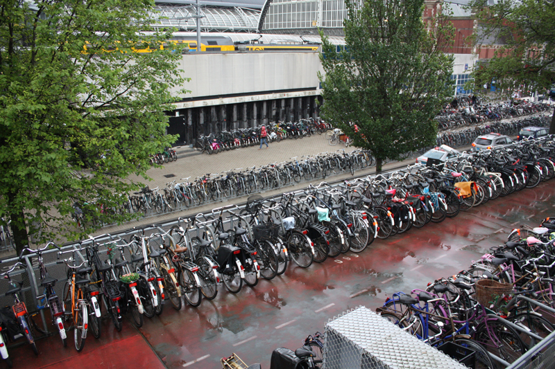 Illustration for article titled Is The Bike City An Alternate Universe, Or A Glimpse Of Your Urban Future?